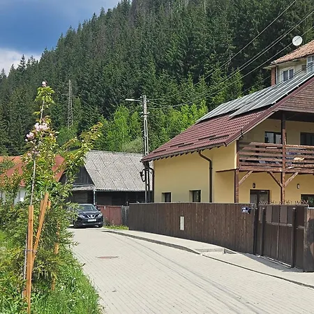 Casa De Sub Hasmas Holiday home *